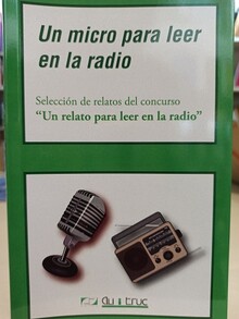 UN MICRO PARA LEER EN LA RADIO